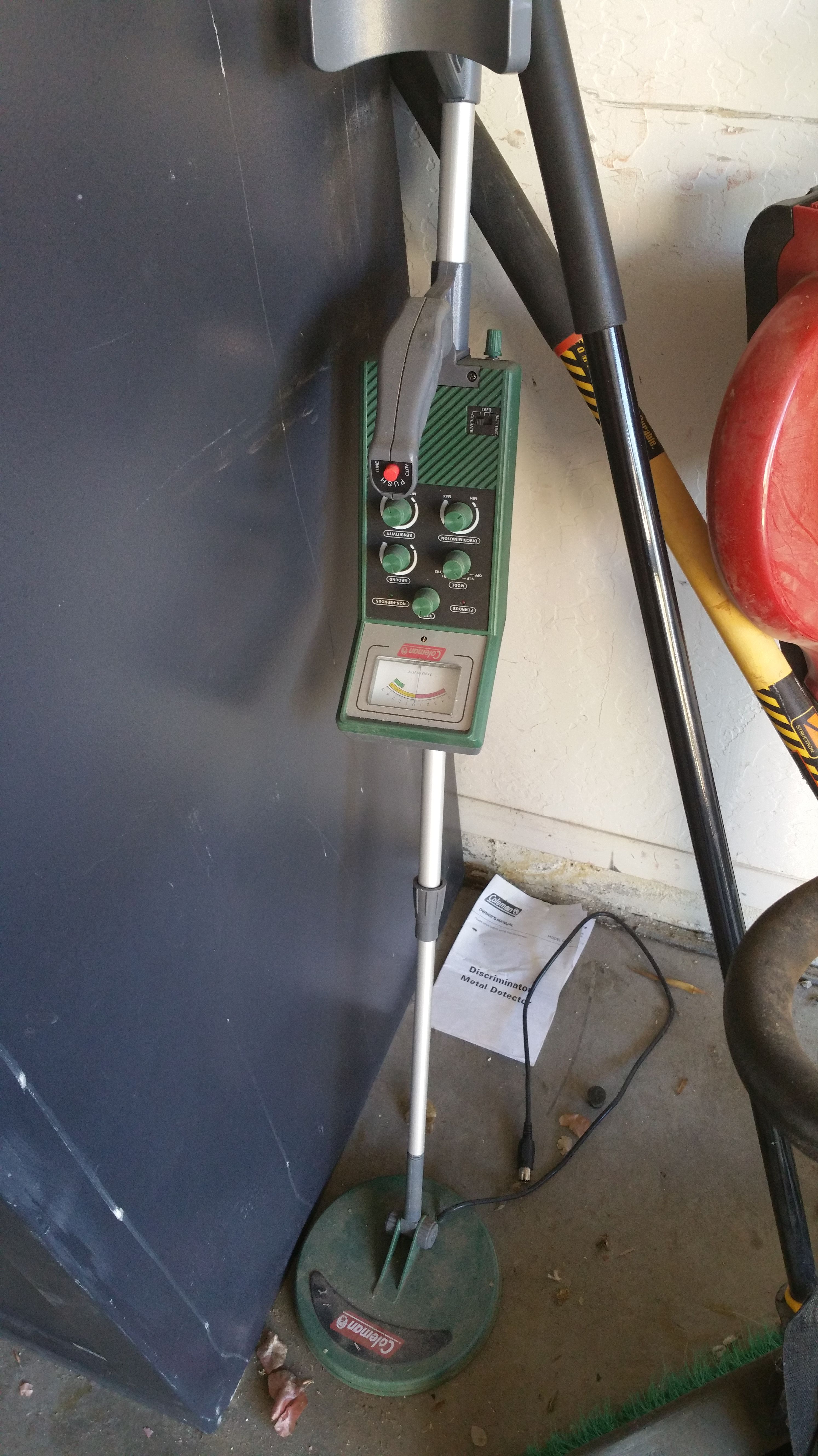 Coleman Discriminator Metal Detector Model CM572 - Like New