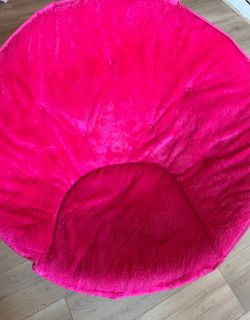 Hot Pink Round foldable chair