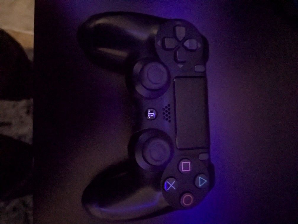 PS4 Controller 