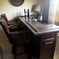 Pristine Mini Bar