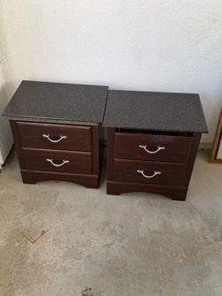 2 night stand tables