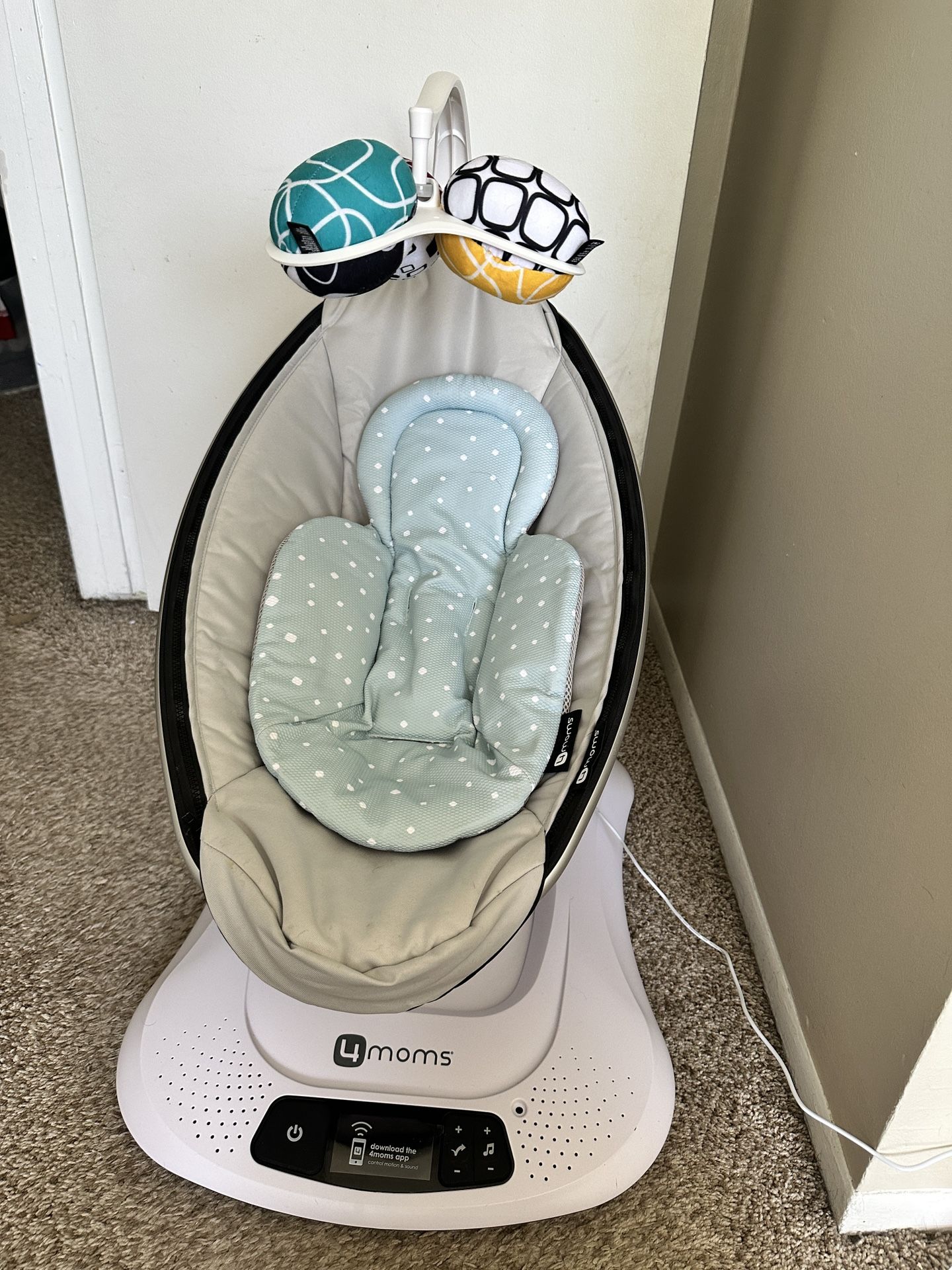 4moms Multi-motion Baby Swing With Baby Insert 