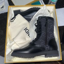 Fendi boots 