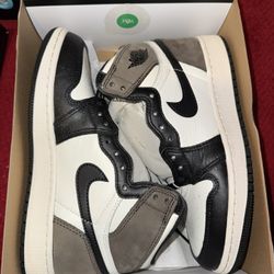Jordan 1 Mocha High 