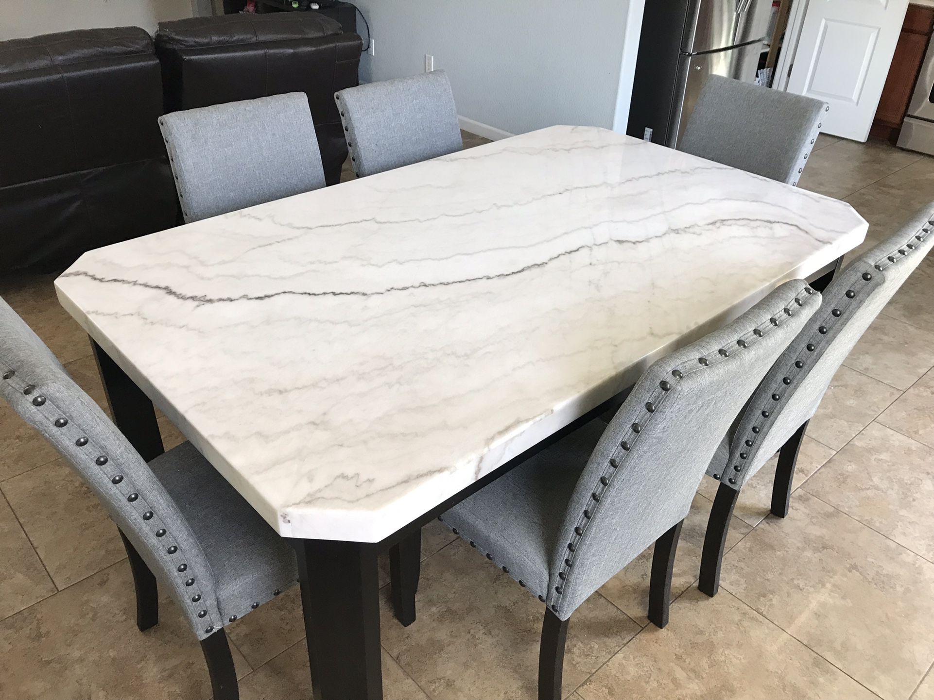 White Marble Kitchen Table With Chairs