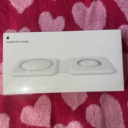 Apple mag safe duo charger