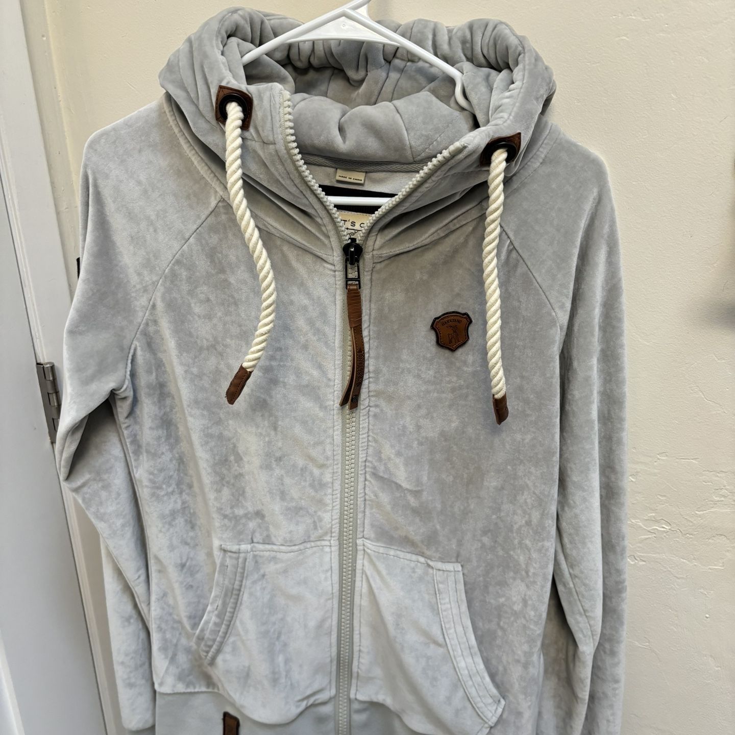 Women s Medium Zip Up Hoodie Light Gray Velour Naketano Brave New Bird The Poet s Choice for Sale in San Diego CA OfferUp