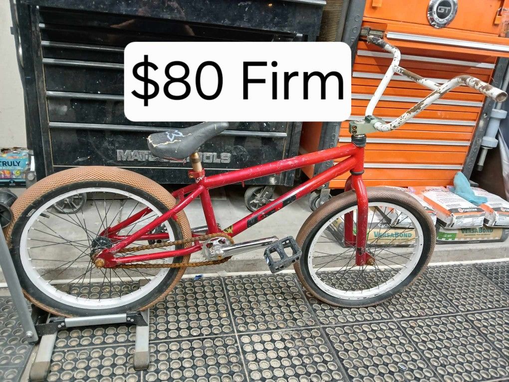 Red Mid School 19.5 Top Tube GT BMX Bike