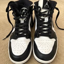 Nike Girls Air Jordan’s Size 10