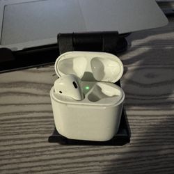 Apple AirPods