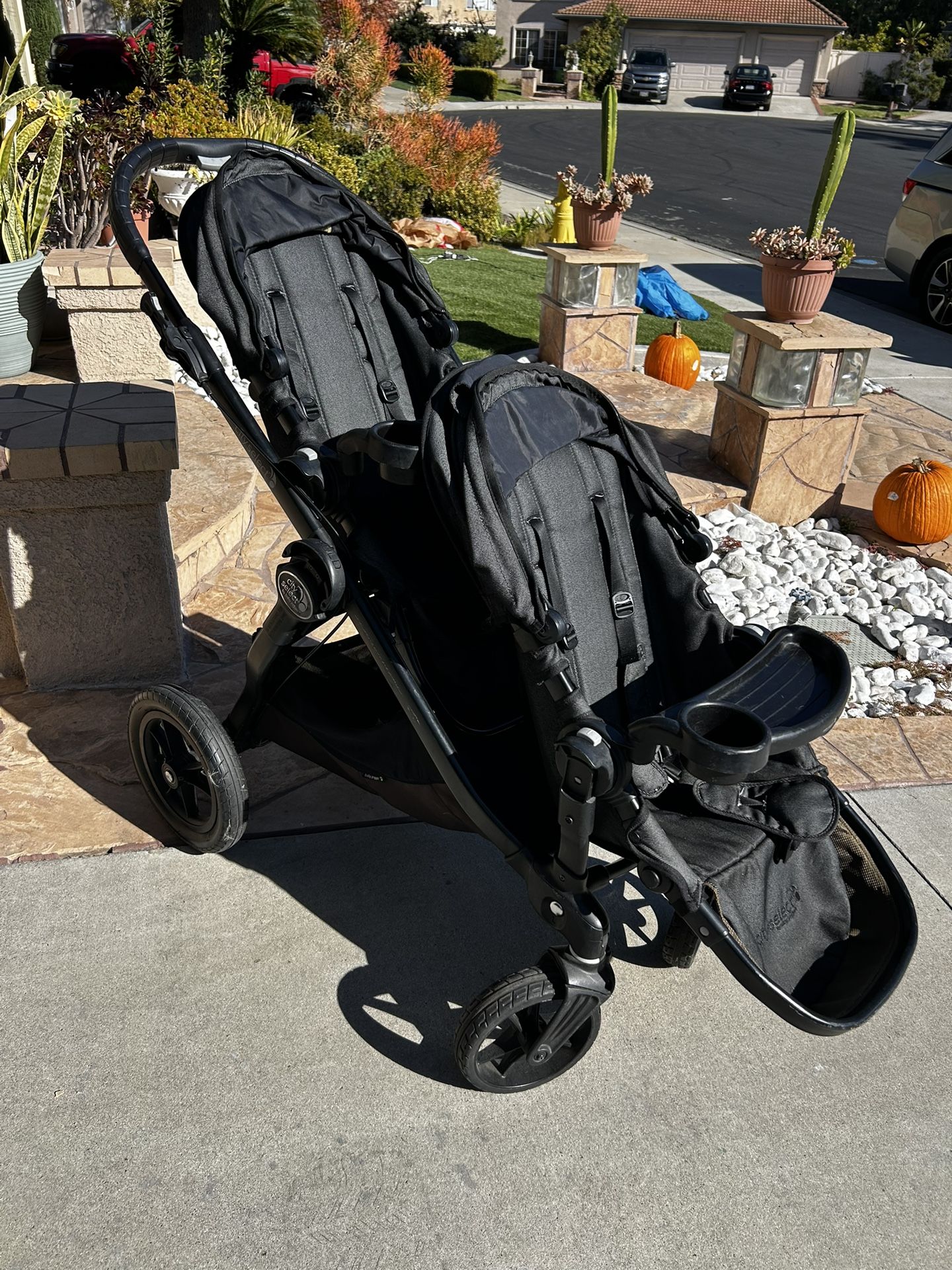 City Select Deluxe Double Stroller With Sunshades Large Under Basket 