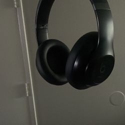 beats studio pro headphones