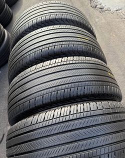 265 65 18 Michelin I sell this Seth of tires with 80% life the 4