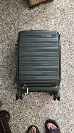Rainsmore Hard Shell Spinner Carry-On Luggage