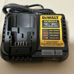 DeWalt. 12V/20V MAX Lithium Ion 4 Amp Battery Charger. DCB1104.