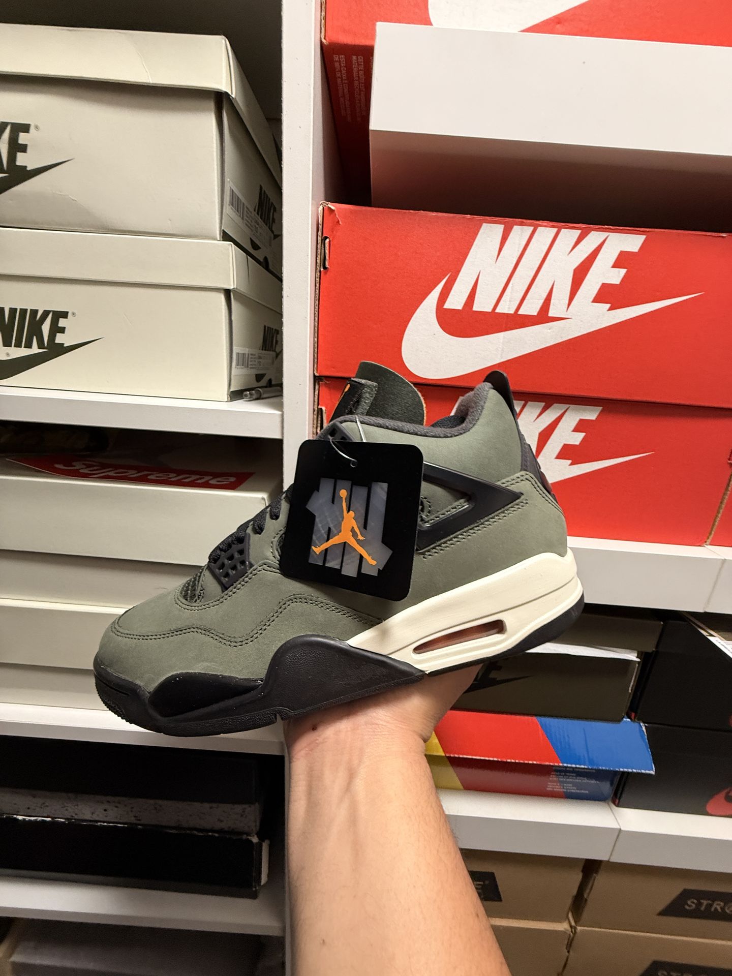 Jordan 4 UNDFTD