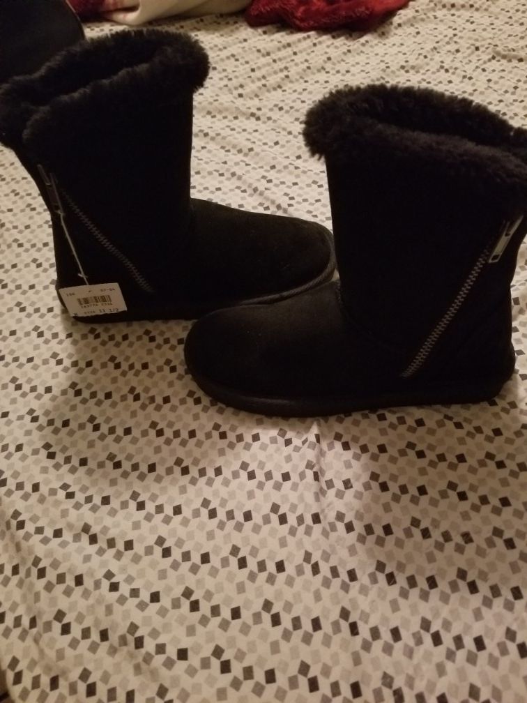 Girl boots