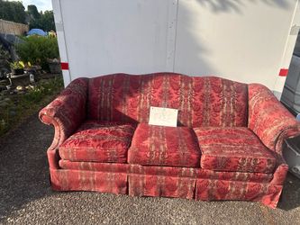 FREE VINTAGE COUCH - 3 SEATER