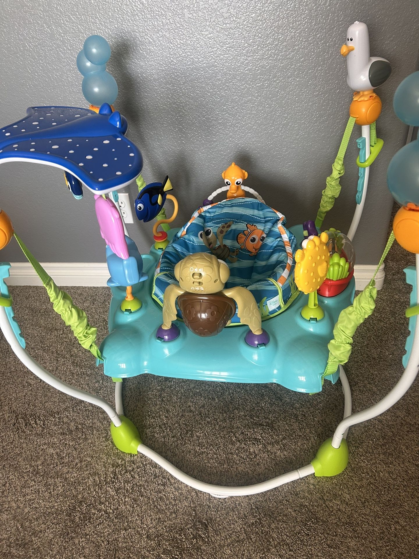 Finding Nemo Activity Center/Jumper