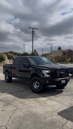 35x12.50R17 Toyo Open Country A/T 3 & KMC 552 17x8.5 -10mm 6x135