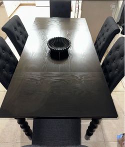 Dining table set