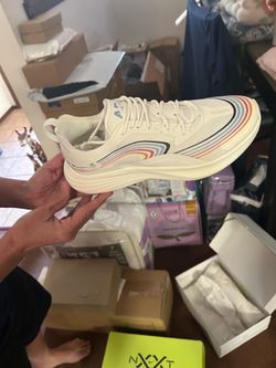 APL shoes