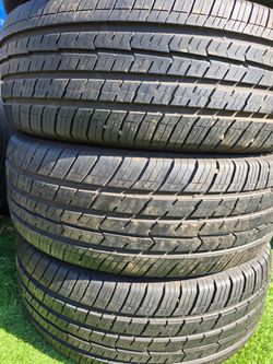 Set tires toyo open coutry 265 70 17 like neww 90%