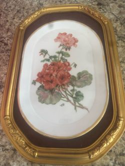 Vintage mid-century oval frame flower  art