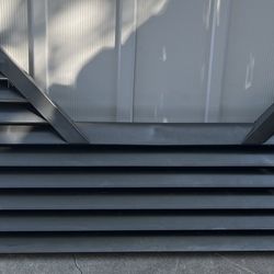 Vented Fifth Wheel Truck Tailgate