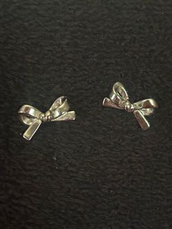 Kate Spade bow earrings