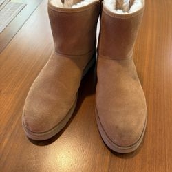 Women’s Size 8.5 Used Ugg Boots