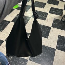 Elizabeth And James purse 