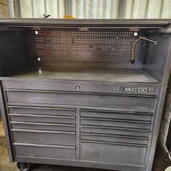 Matco 4s toolbox with hutch