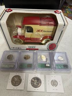 1913 Ford Model T Ace Hardware,  comes with bigger coin collection
