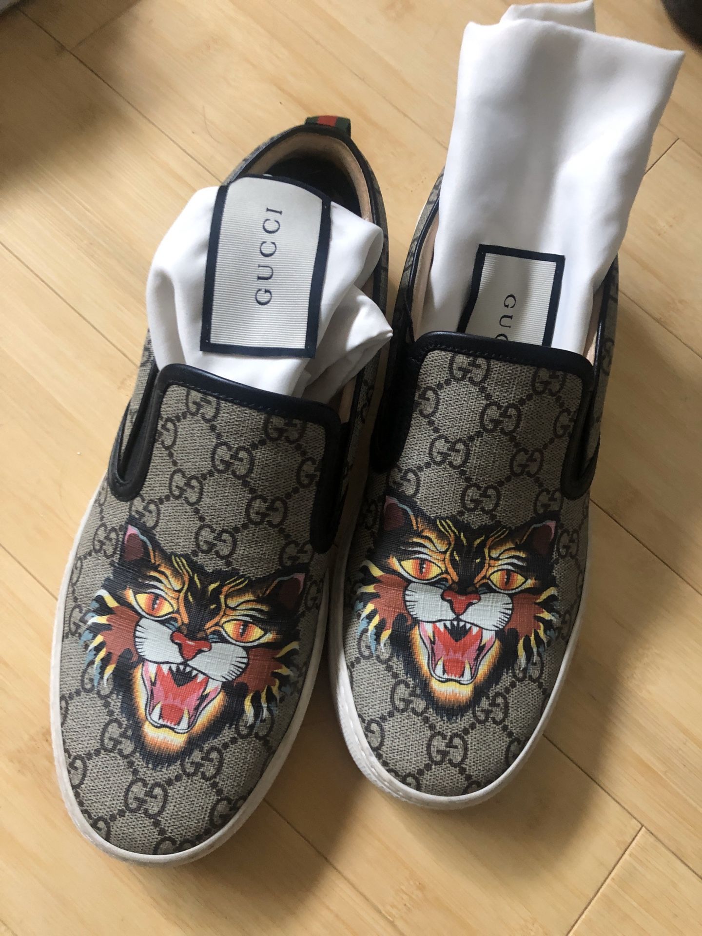 Supreme G Gucci Slip on shoes