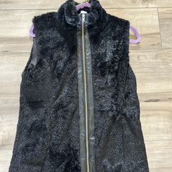 Women’s Vest Small 4-6 Black Faux fur 