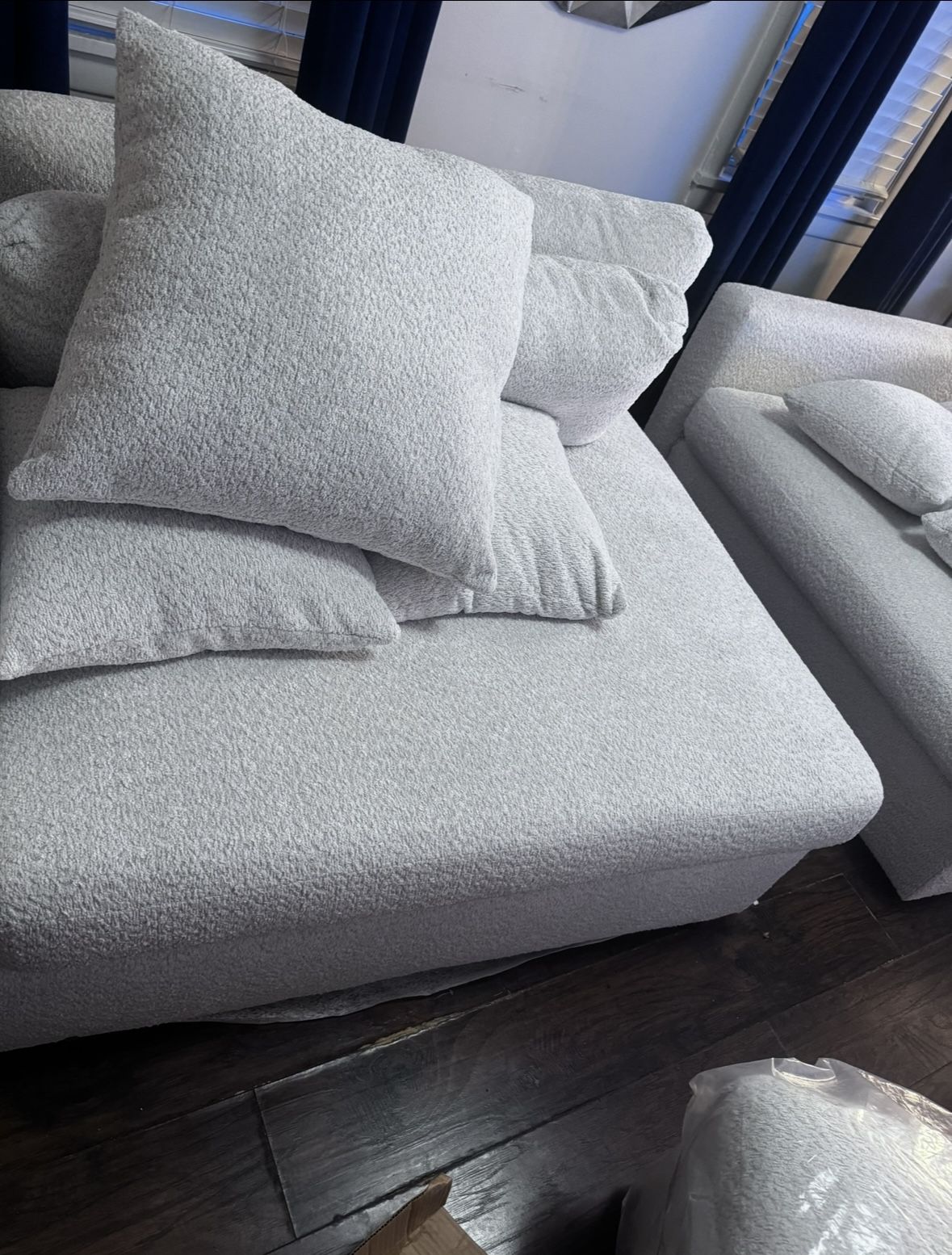 White Value city Furniture Sectional