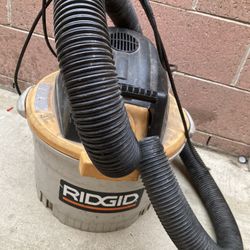 Ridgid Vacuum 6 Gallons