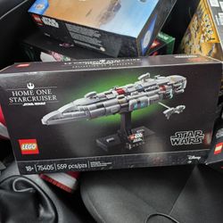 Home One Starcruiser Lego Set