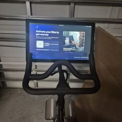 Peleton Bike