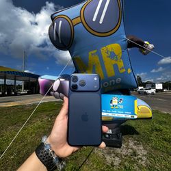 iPhone 17 Pro Max UNLOCKED