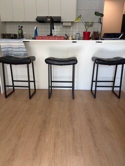 🖤 Set of 3 Black Counter-Height Bar Stools