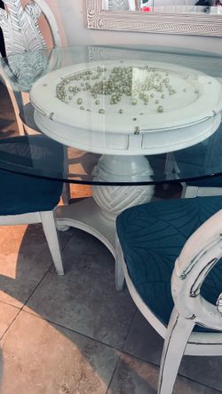 Mesa Circular de vidrio y pura madera