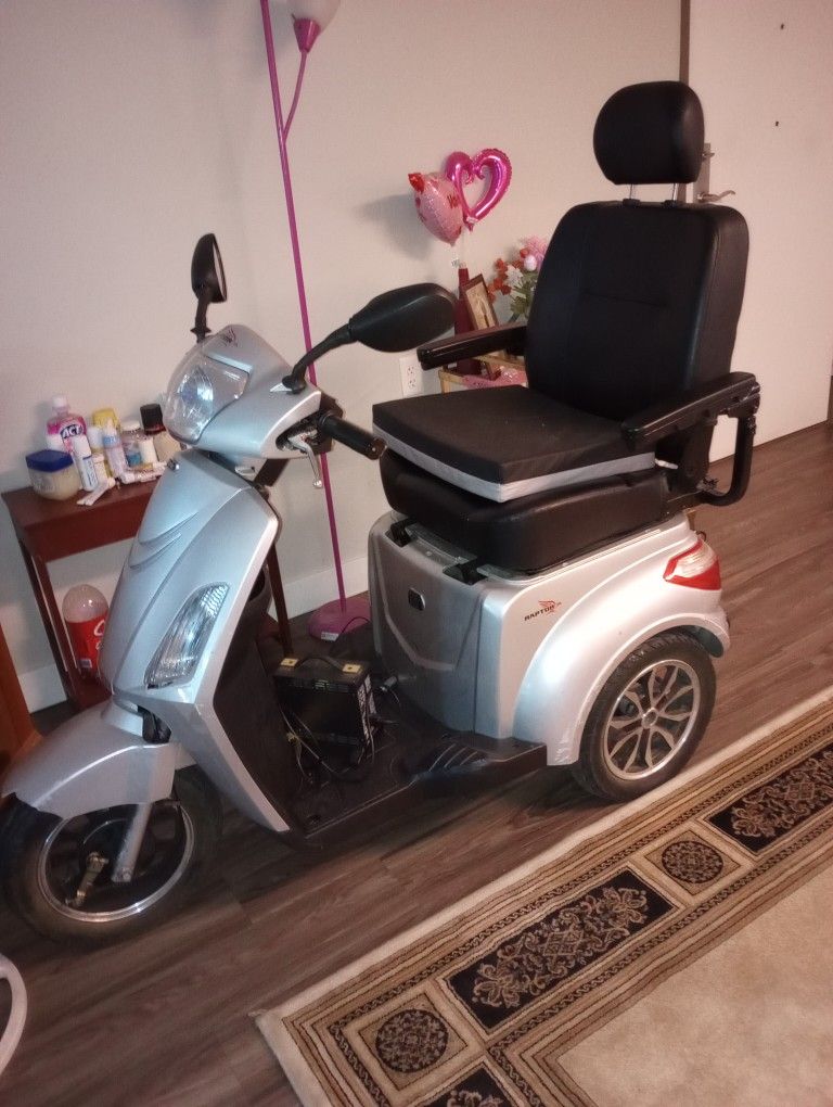 Raptor for Sale in Modesto, CA - OfferUp