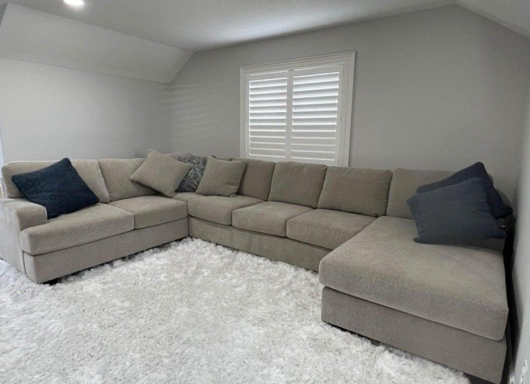 Sectional Couch