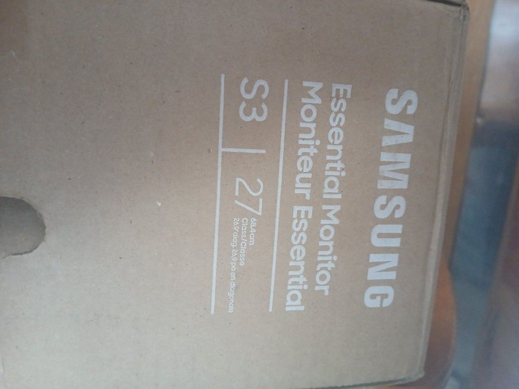 27 Inch Curved Samsung Monitor
