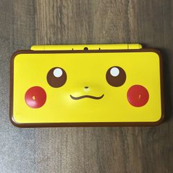 🎮 Nintendo 2DS XL – Pikachu Edition (Charger + Stylus Included) – $200