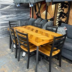 Dining Room Table Set $699🔥🔥