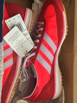 Adidas 7 M/8 1/2   women