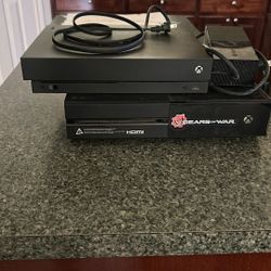Xbox 1 And Xbox 1x (non functioning)